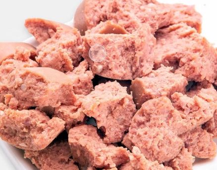 बड़ी क्षमता 500kg/घंटा पूरी तरह से स्वचालित गीला कुत्ता बिल्ली पालतू भोजन प्रसंस्करण लाइन